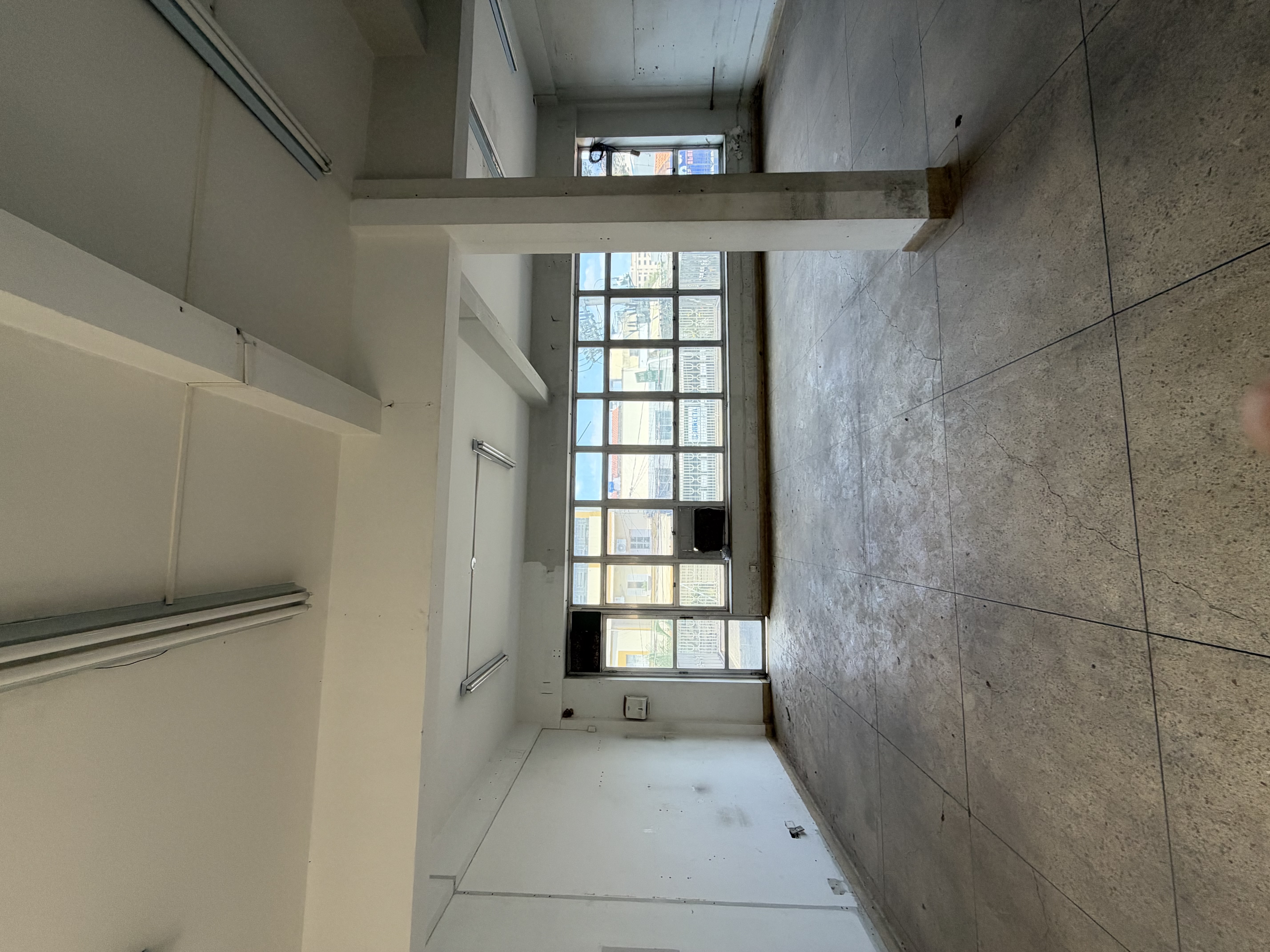 Prédio Comercial de 974m² com Loja e Salas na Av. Coronel Nogueira Padilha - Sorocaba